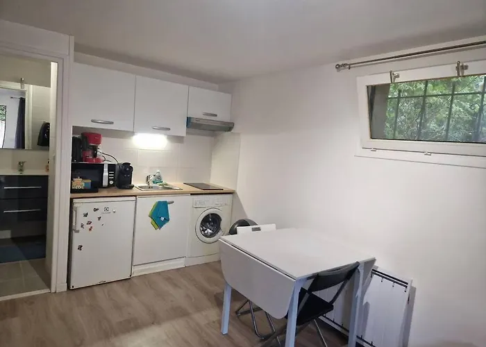 A A 5 Min Du Rer B Le Guichet 公寓