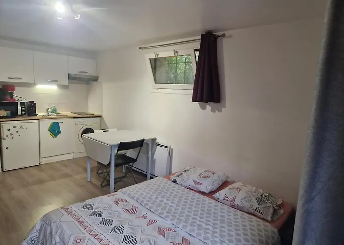 A A 5 Min Du Rer B Le Guichet