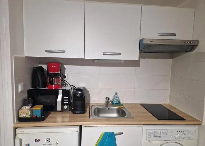 A A 5 Min Du Rer B Le Guichet 公寓