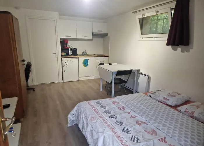 A A 5 Min Du Rer B Le Guichet 公寓 *